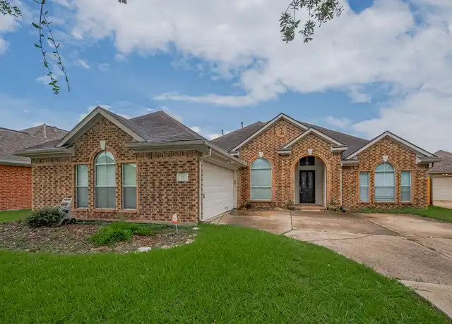Property at 311 N Esplanade Ln, Stafford, TX, 77477, 3 beds, 2 baths, [object Object]