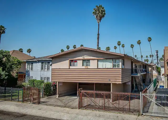 Property at 917 S Fedora St Unit 08, Los Angeles, CA, 90006, 1 bed, 1 bath, [object Object]