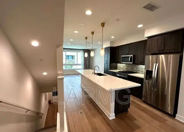 Property at 2931 Exposition Pl #4, Los Angeles, CA, 90018, 2 beds, 2.5 baths, [object Object]