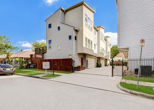 Photo of 1902 Fletcher St, Houston, TX 77009