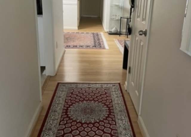 Photo of 243 Loudoun St SW Unit E, Leesburg, VA 20175