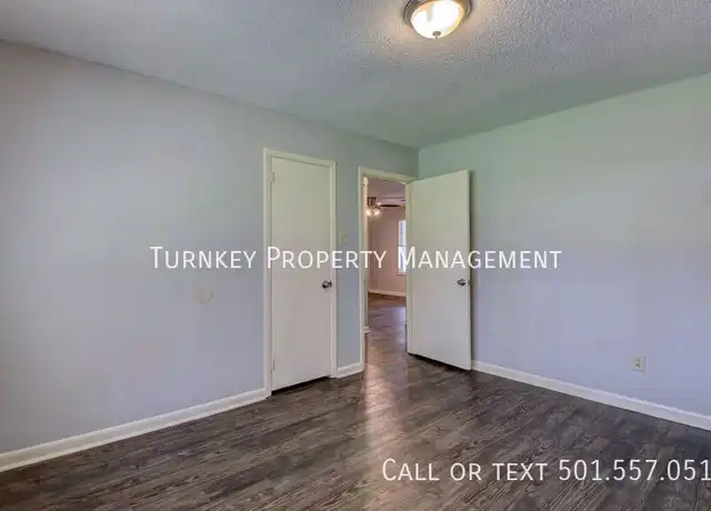 Property at 2 E Laramie Dr, Sherwood, AR, 72120, 2 beds, 1 bath, [object Object]