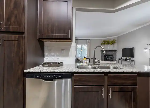 Property at Somerset Townhomes - 6800 Austin Center Blvd, Austin, TX, 78731, 1-2 bed, 1-2 bath, [object Object]