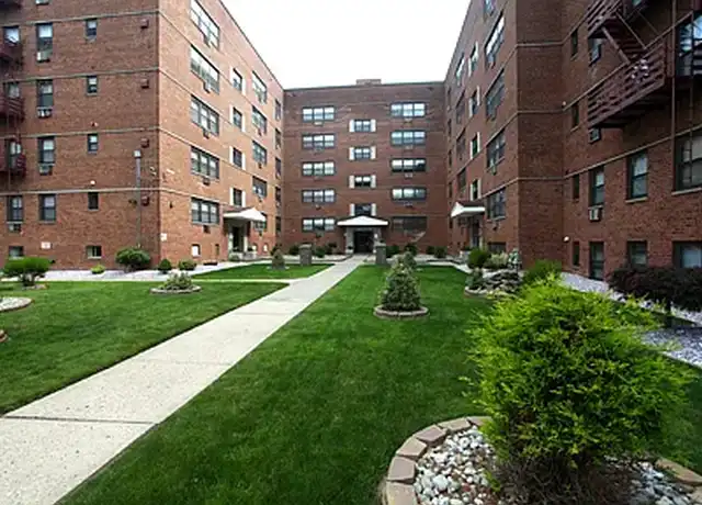 Property at Washington Heights Apartments - 168-174 Washington St, Bloomfield, NJ, 07003, 0-1 beds, 1 bath, [object Object]