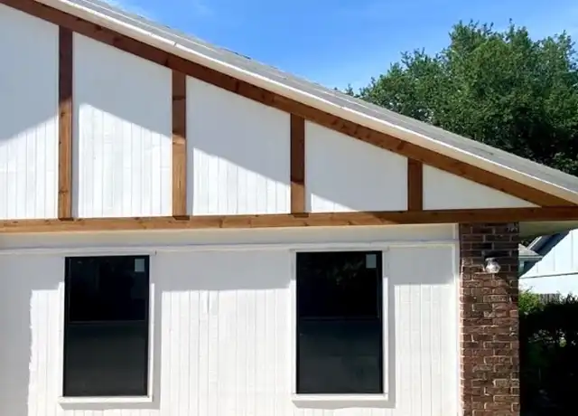 Property at 3611 W Wood St, Rogers, AR, 72756, 4 beds, 2 baths, [object Object]