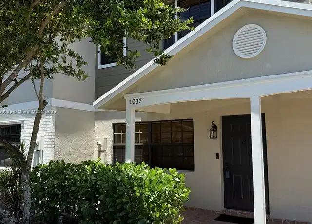 Property at 1037 NW 107th Ave, Pembroke Pines, FL, 33026, 2 beds, 2.5 baths, [object Object]
