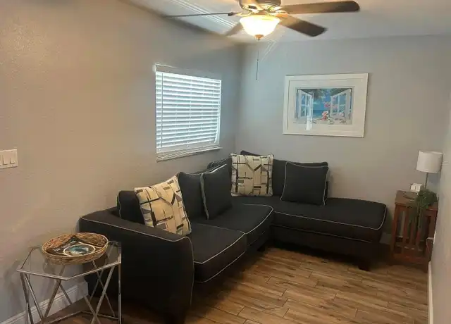 Property at 2807 41st Ave N Apt 2, St. Petersburg, FL, 33714, 1 bed, 1 bath, [object Object]