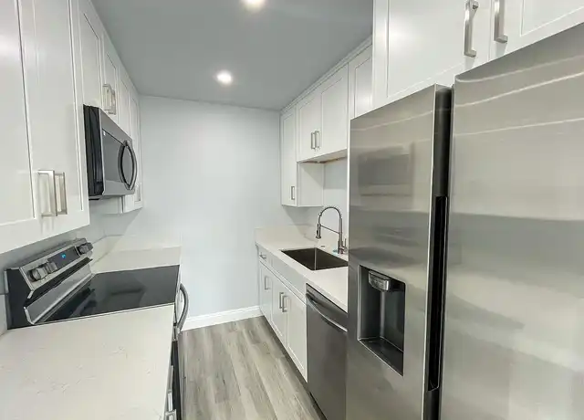 Property at Canyon Creek Apartments C - 322 Garrison St, Oceanside, CA, 92054, 1 bed, 1 bath, Contact for Price