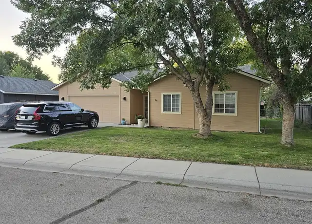 Property at 2778 E Mokena Dr, Boise, ID, 83716, 3 beds, 2 baths, [object Object]