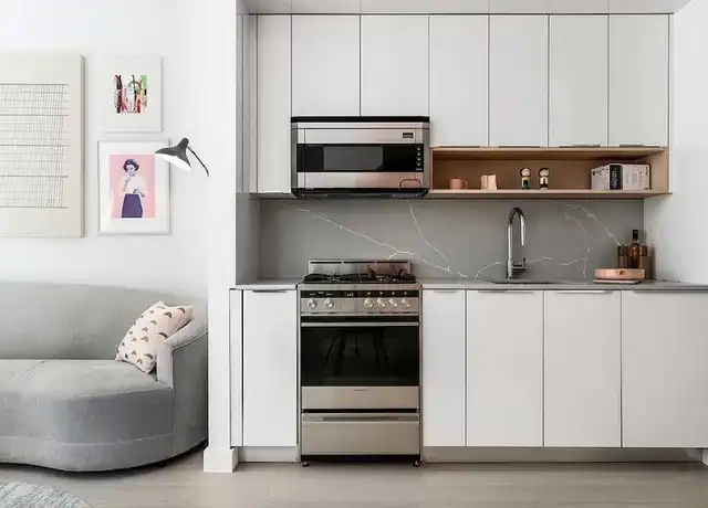 Property at 20 Broad St Unit 2402, New York, NY, 10005, 0 beds, 1 bath, [object Object]