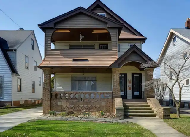 Property at 2302 Ogontz Ave, Lakewood, OH, 44107, 2 beds, 1 bath, [object Object]
