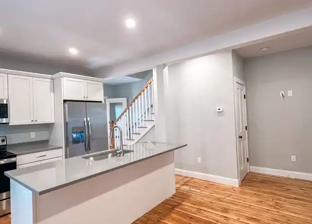 Property at 27 Pine St, Burlington, VT, 05401, 4 beds, 2 baths, [object Object]