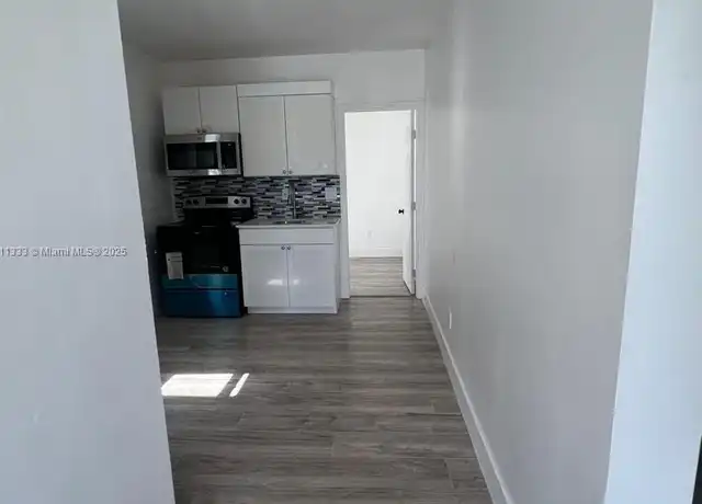 Property at 2 SW 6th Ave Unit 2, Dania Beach, FL, 33004, 1 bed, 1 bath, [object Object]