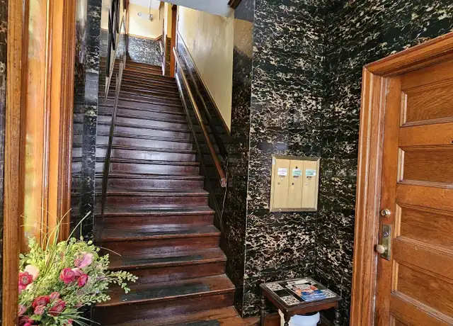 Property at 218 S Franklin St Fl 2, Wilkes-Barre, PA, 18701, 3 beds, 2 baths, [object Object]