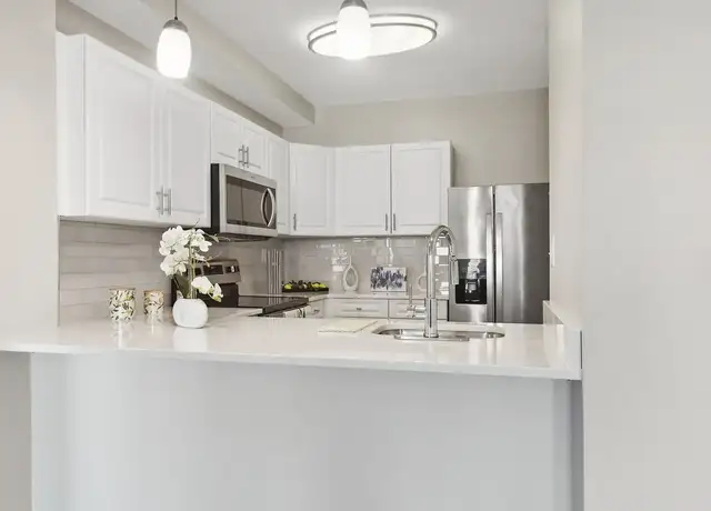 Photo of 12 Highpoint Cir, Quincy, MA 02169