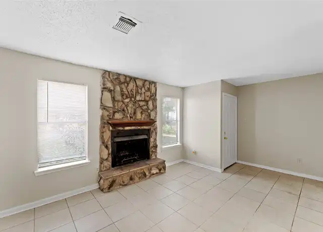 Property at 5810 Twisted Pine Ct Unit E, Houston, TX, 77039, 2 beds, 2.5 baths, [object Object]
