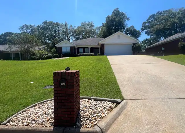Property at 120 Sioux St, Enterprise, AL, 36330, 3 beds, 2 baths, [object Object]