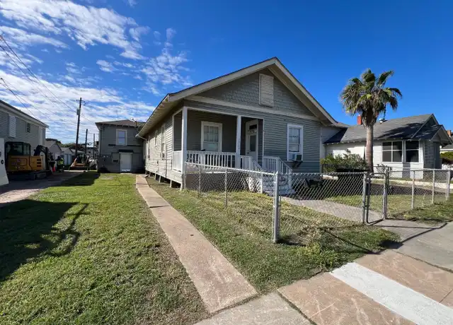 Property at 2205 33rd St Unit Rear, Galveston, TX, 77550, 1 bed, 1 bath, [object Object]