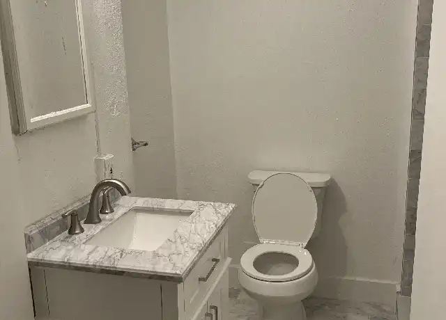 Property at 119 N Hamilton St Unit 4, Ypsilanti, MI, 48197, 1 bed, 1 bath, [object Object]