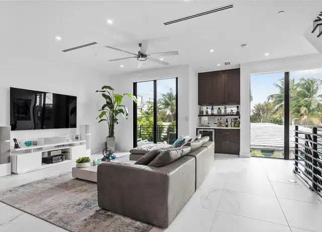 Property at 1044 N Victoria Park Rd, Fort Lauderdale, FL, 33304, 3 beds, 3.5 baths, [object Object]