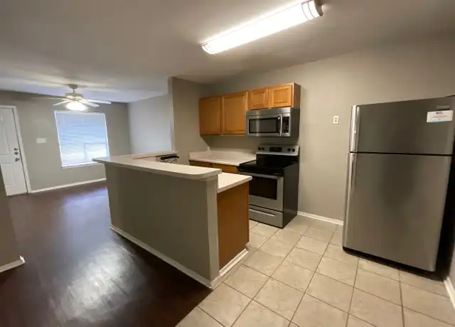 Property at 400 Green Leaf Unit 319-102, Horseshoe Bay, TX, 78657, 2 beds, 1 bath, [object Object]