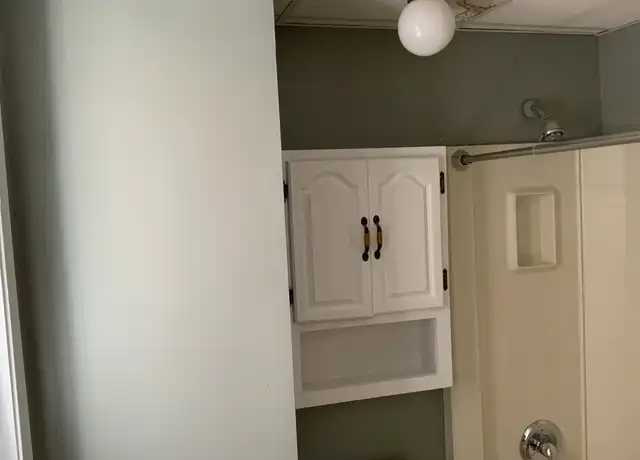 Property at 217 N 2nd Ave E Unit 2, Duluth, MN, 55805, 1 bed, 1 bath, [object Object]