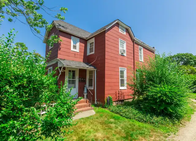 Property at 17 S Park Ave, Bay Shore, NY, 11706, 1 bed, 1 bath, [object Object]