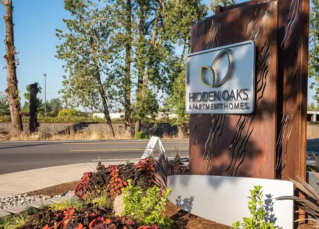 Property at Hidden Oaks Apartments - 4545 NE 125th Pl, Portland, OR, 97230, 1-2 bed, 1 bath, [object Object]
