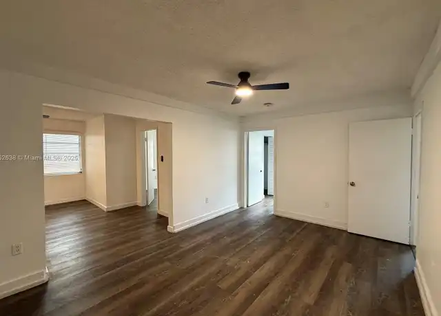 Property at 552 NW 1st St Unit 2, Miami, FL, 33128, 3 beds, 1 bath, [object Object]