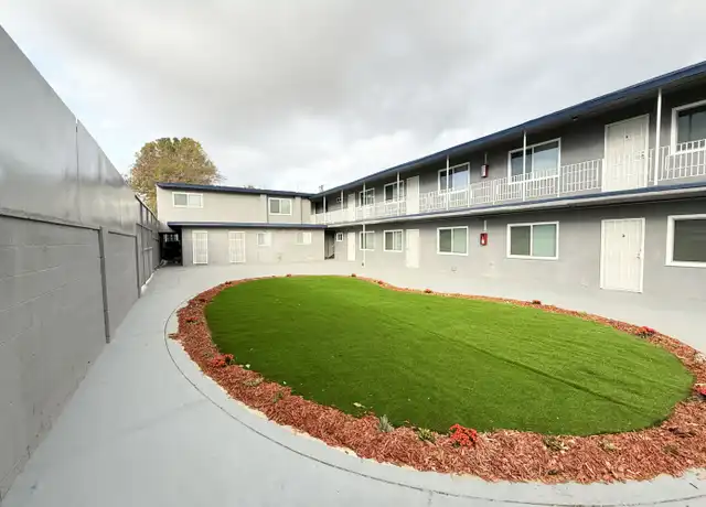 Property at 15319 S White Ave Unit L, Compton, CA, 90221, 2 beds, 1 bath, [object Object]
