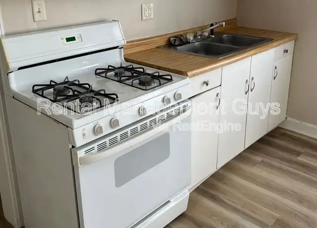 Property at 65 George St W Unit 3, St Paul, MN, 55107, 1 bed, 1 bath, [object Object]
