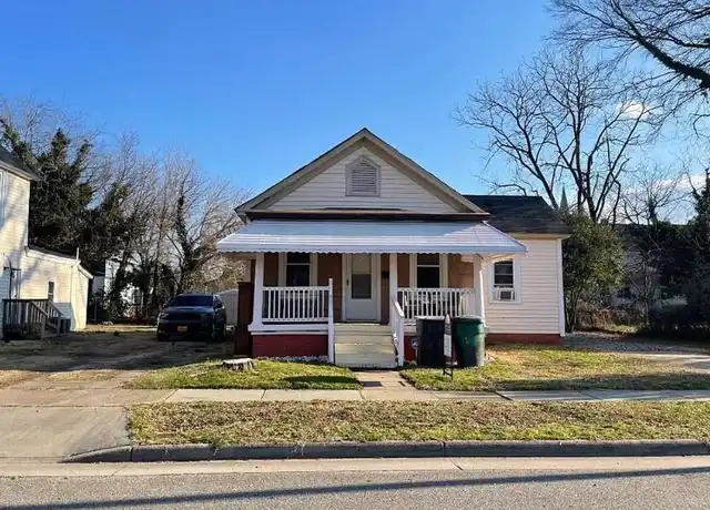 Property at 1012 26th St, Newport News, VA, 23607, 2 beds, 1 bath, [object Object]