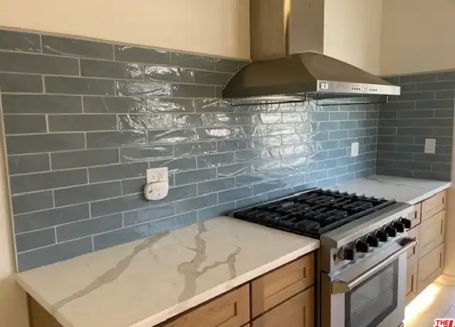 Property at 456 S Wilton Pl, Los Angeles, CA, 90020, 3 beds, 2 baths, [object Object]