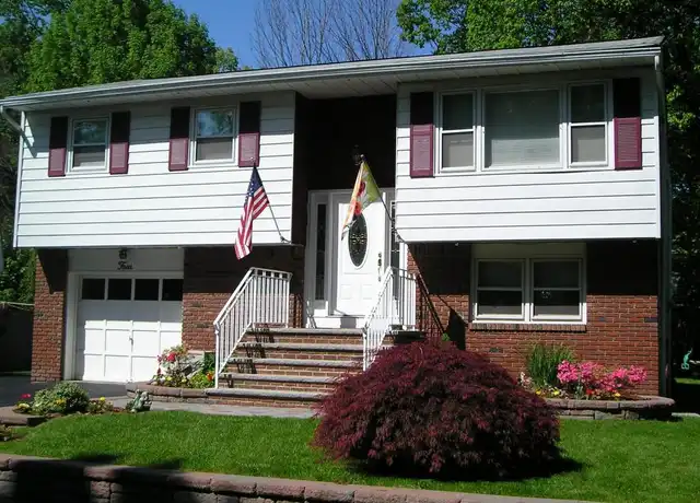 Property at 32 Underwood St Unit 1, Newark, NJ, 07106, 2 beds, 1 bath, [object Object]