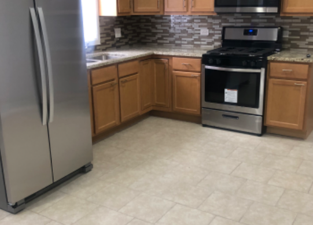 Photo of 1021 S 16th Ave Unit 2, Maywood, IL 60153