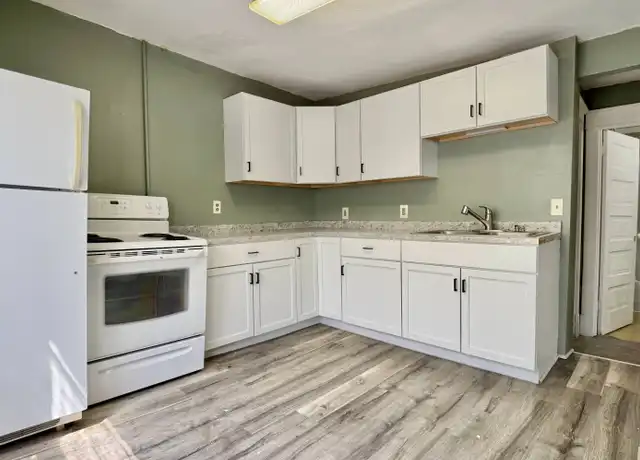 Property at 110 Wheeler Ave Unit 2, North Mankato, MN, 56003, 3 beds, 1 bath, [object Object]