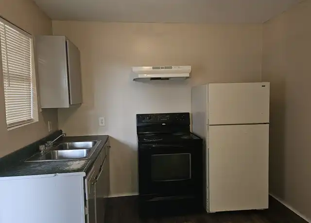 Property at 204 E Dullnig Ct, San Antonio, TX, 78223, 1 bed, 1 bath, [object Object]
