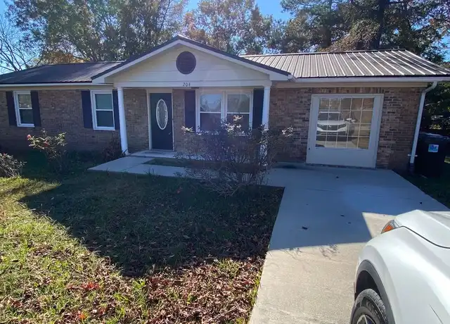 Property at 204 Grace St, Moncks Corner, SC, 29461, 3 beds, 1.5 baths, [object Object]