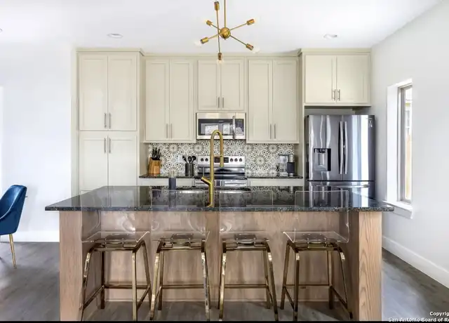 Property at 1940 Green Hill Dr, Canyon Lake, TX, 78133, 3 beds, 2.5 baths, [object Object]