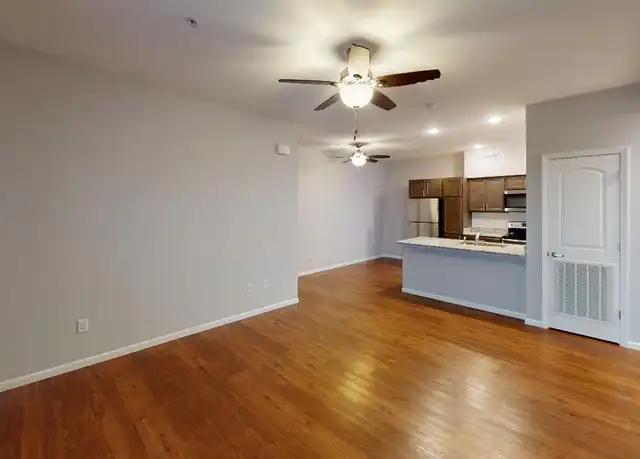 Property at 4604 Nicklaus Dr Unit 105, Champaign, IL, 61822, 1 bed, 1 bath, [object Object]