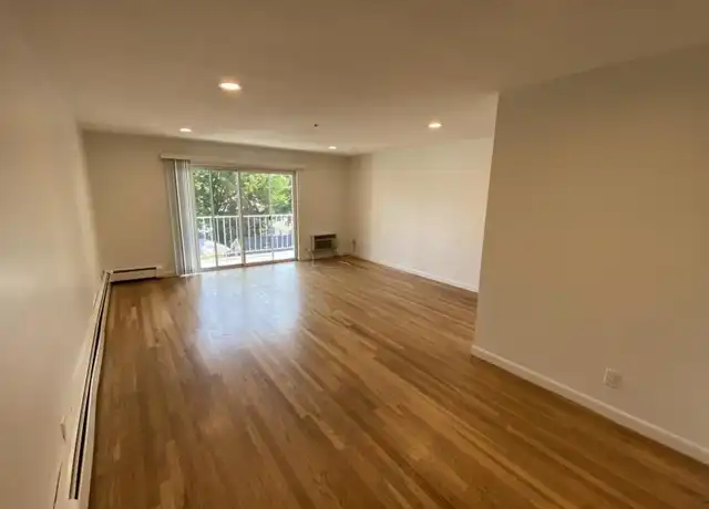Property at 6 Gilson Rd, Quincy, MA, 02169, 2 beds, 1 bath, [object Object]