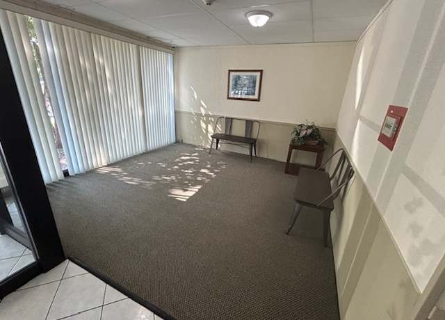Photo of 9701 N Dee Rd Unit 5H, Niles, IL 60714