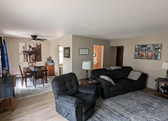 Property at 1126 Jefferson St Unit B, Oshkosh, WI, 54901, 2 beds, 1 bath, [object Object]