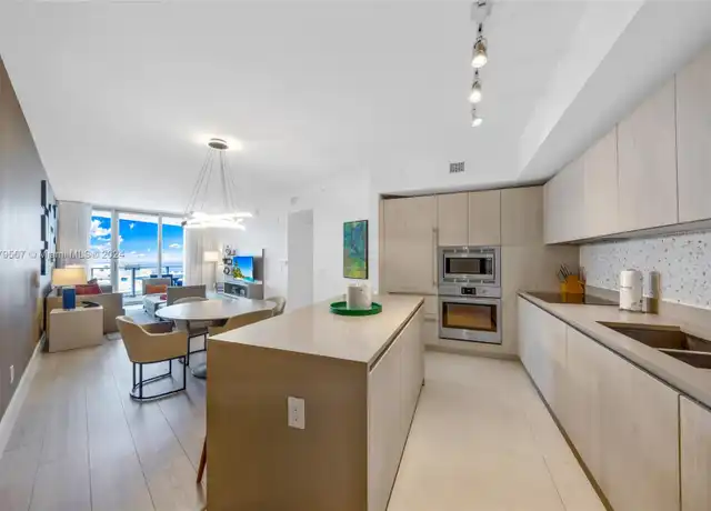 Property at 4111 S Ocean Dr #1410, Hollywood, FL, 33019, 1 bed, 1 bath, [object Object]