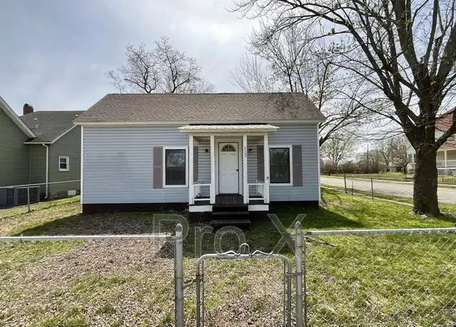 Property at 732 W Daugherty St, Webb City, MO, 64870, 2 beds, 1 bath, [object Object]