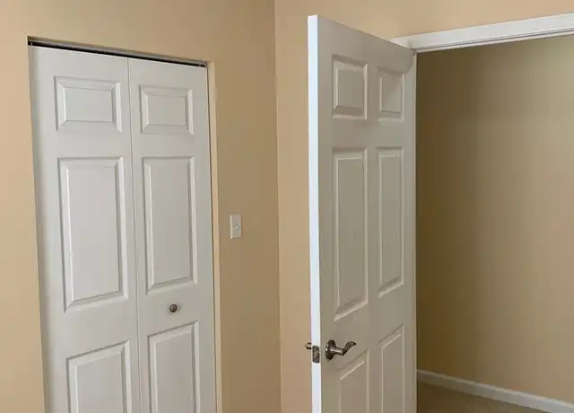 Property at 107 Washington St #2, Philo, IL, 61864, 2 beds, 1 bath, [object Object]