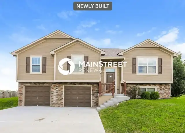 Property at 300 Golfview Dr, Pleasant Hill, MO, 64080, 4 beds, 3 baths, [object Object]