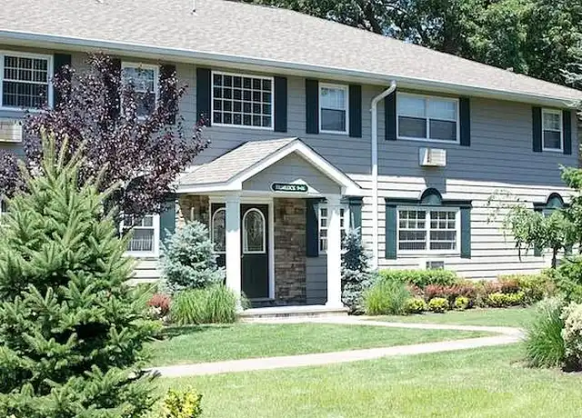 Property at Fairfield Pines - 1750 W Main St, Riverhead, NY, 11901, 1-2 bed, 1 bath, [object Object]