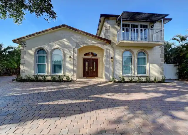 Property at 117 NW 8th St, Boca Raton, FL, 33432, 6 beds, 4 baths, [object Object]