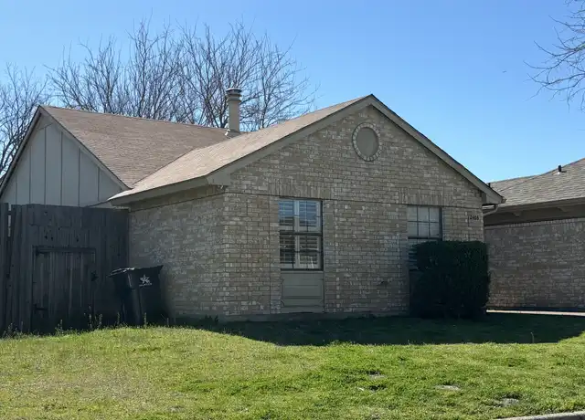 Property at 2406 Sunflower Dr Unit 1, Arlington, TX, 76014, 3 beds, 2 baths, [object Object]